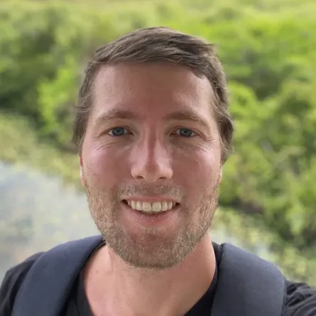 Hugging Face CEO Warns of LLM Bubble Burst